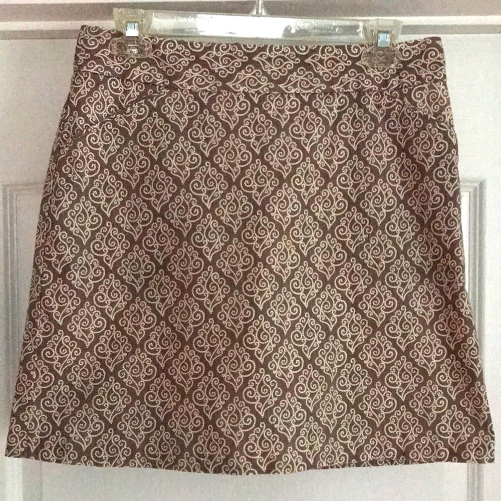 Peter Miller skort.